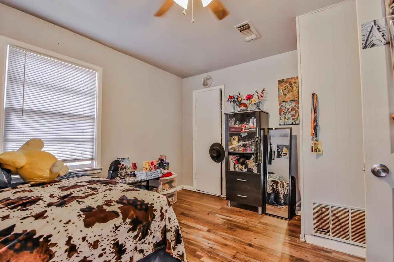 Photo 10 — 3006 37th Street, Lubbock, TX 79413
