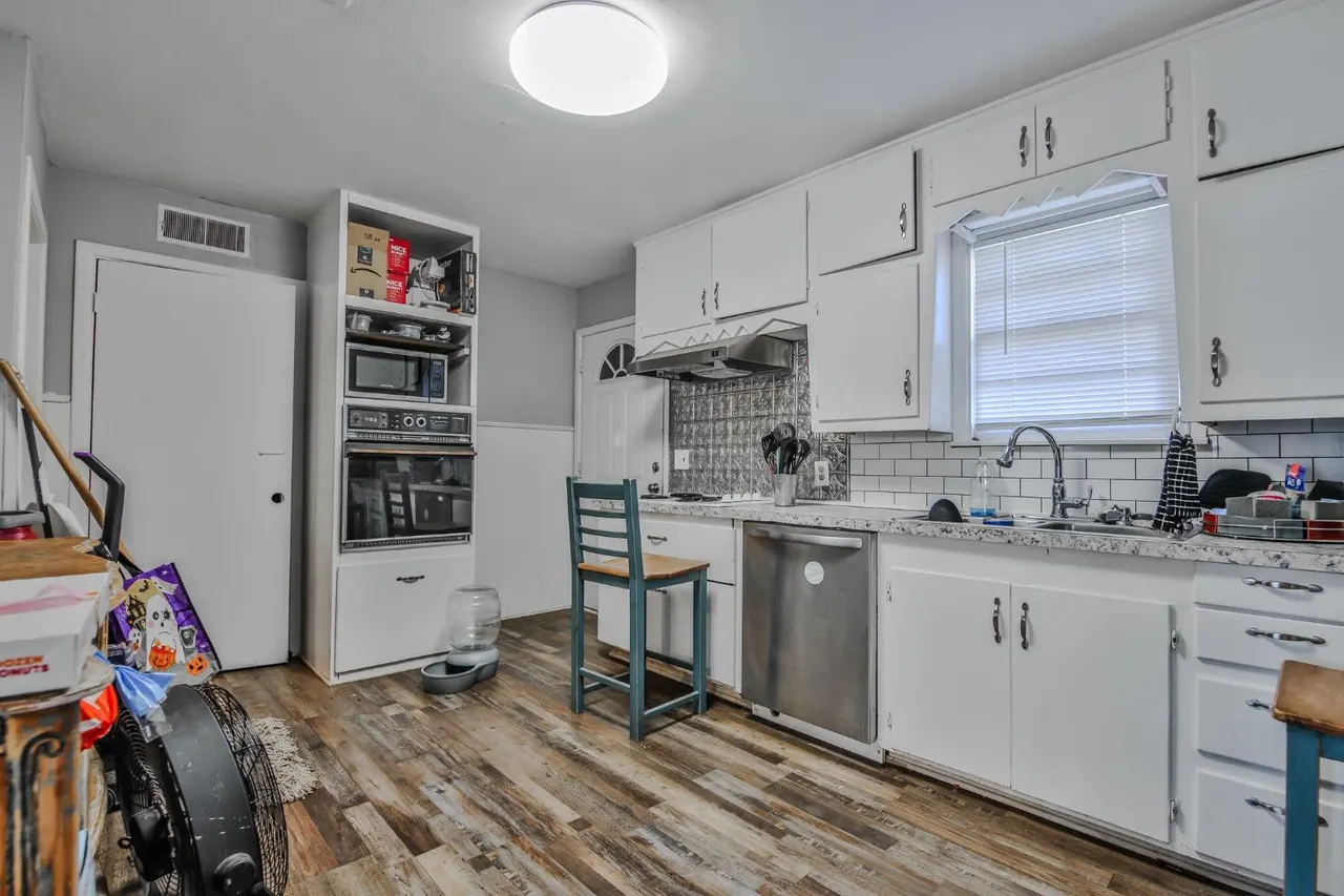 Photo 17 — 3006 37th Street, Lubbock, TX 79413