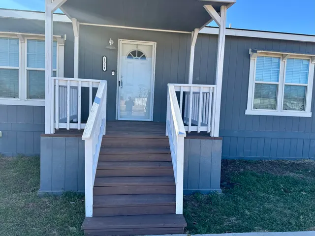 Photo 4 — 1021 Ave N, Ralls, TX 79357