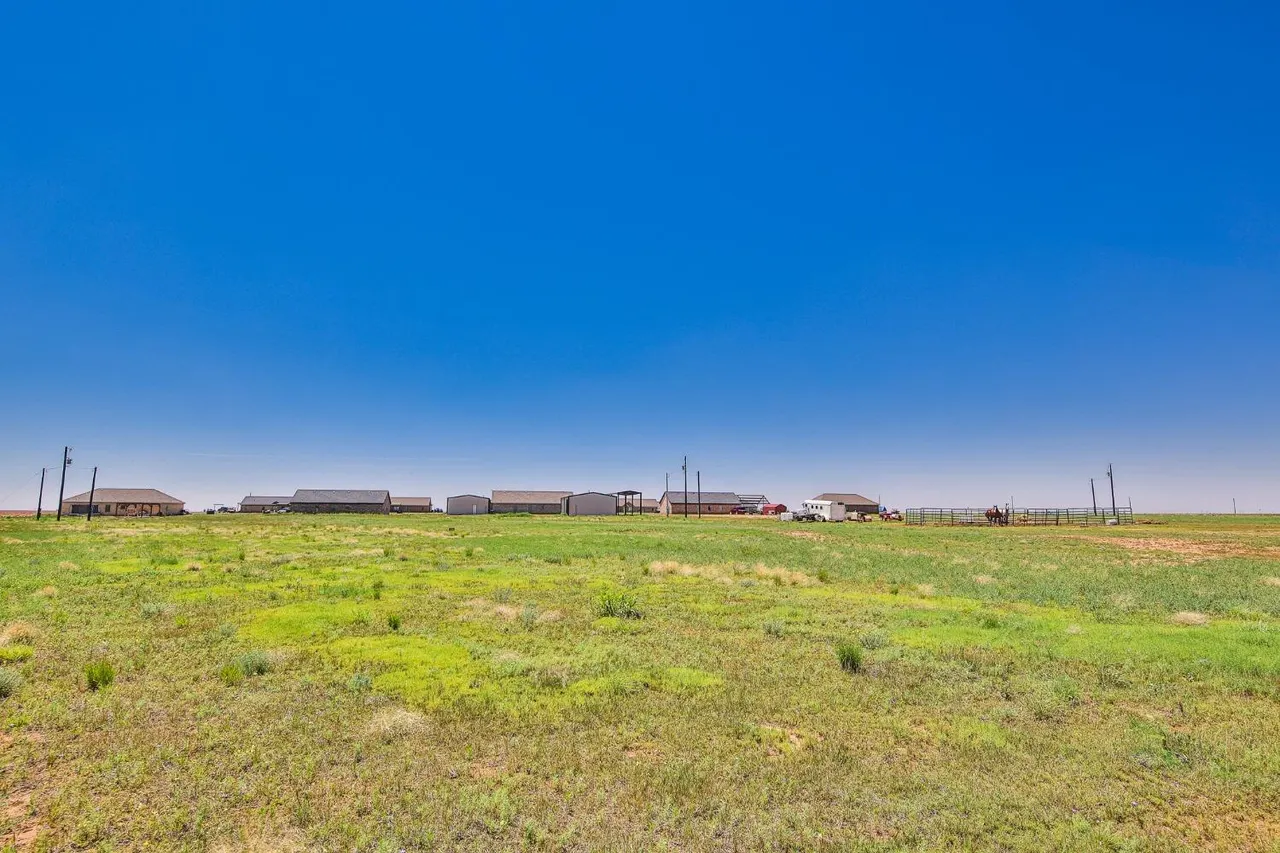 Photo 2 — 1395 Widgeon Road, Wilson, TX 79381