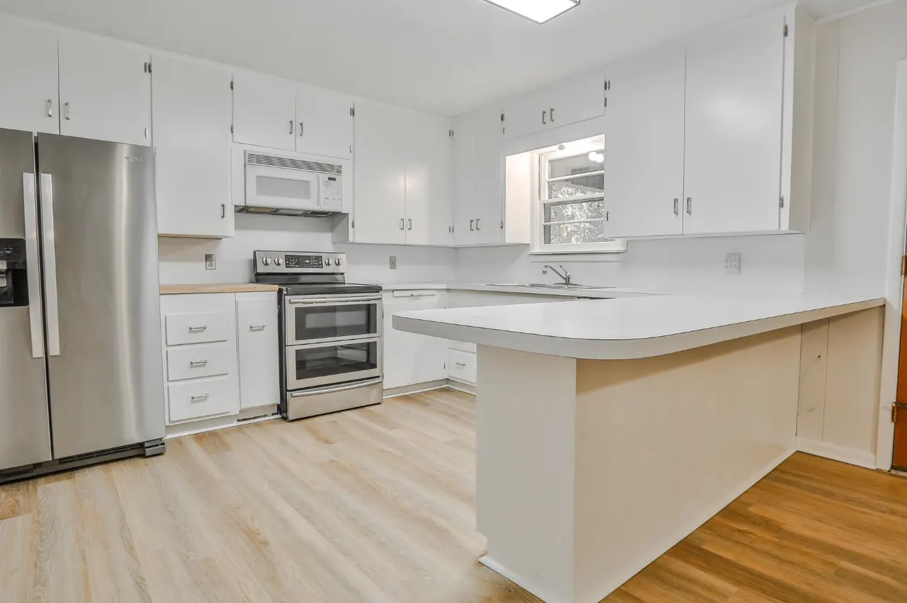 Photo 9 — 1606 E Cardwell Street, Brownfield, TX 79316