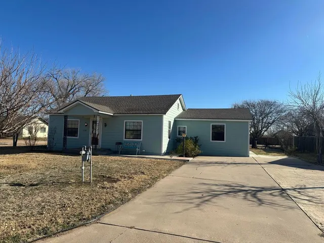 Front exterior — 218 NW 2nd, Lockney, TX 79241