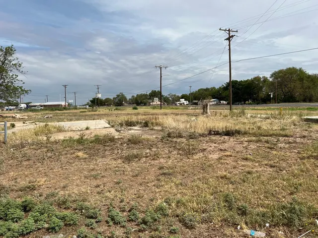 Photo 3 — 701 N Broadway Street, Post, TX 79356