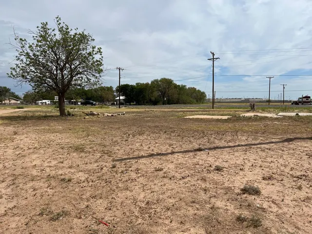 Photo 5 — 701 N Broadway Street, Post, TX 79356