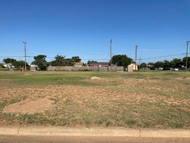 Front exterior — 804 Walnut Avenue, Lubbock, TX 79403