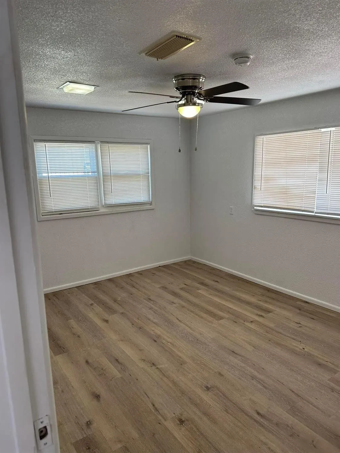 Photo 5 — 113 W Cedar Street, Denver City, TX 79323