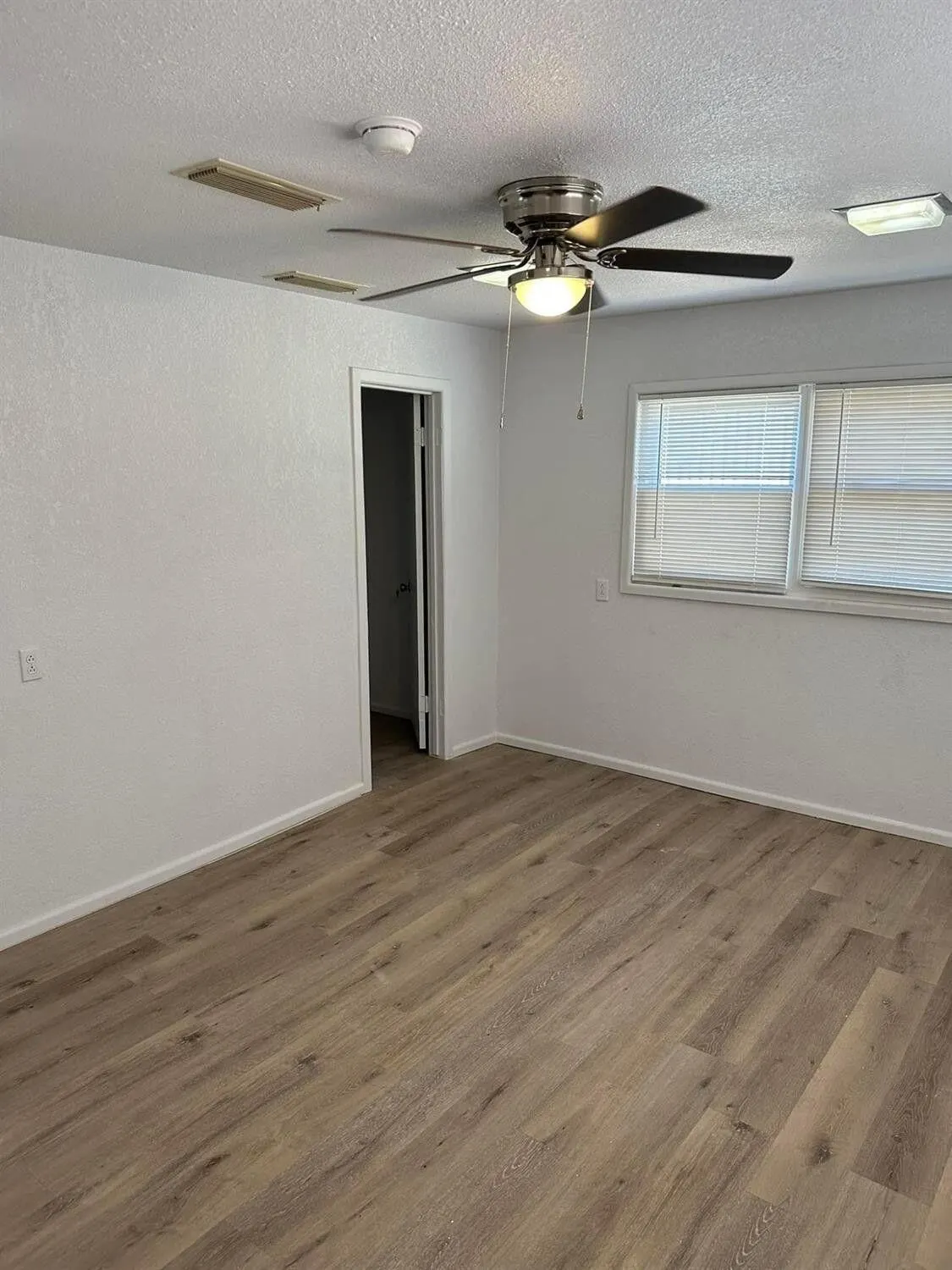 Photo 6 — 113 W Cedar Street, Denver City, TX 79323