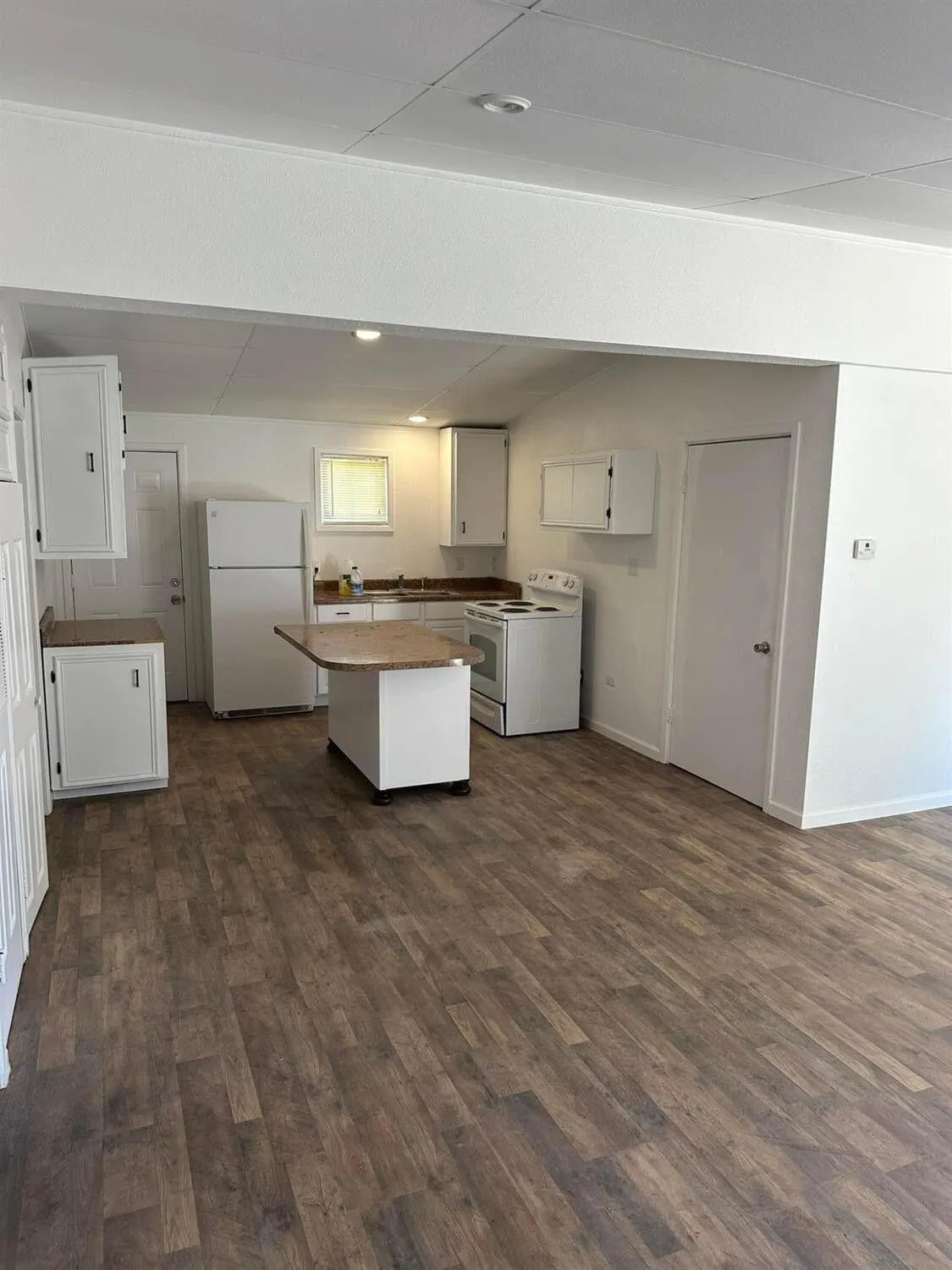 Photo 11 — 113 W Cedar Street, Denver City, TX 79323