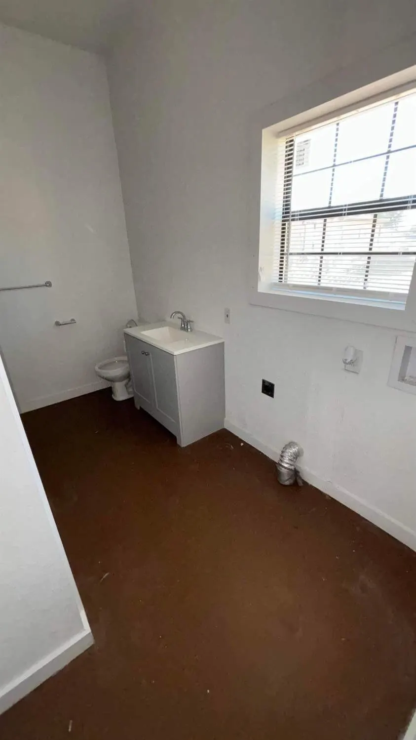 Photo 18 — 113 W Cedar Street, Denver City, TX 79323