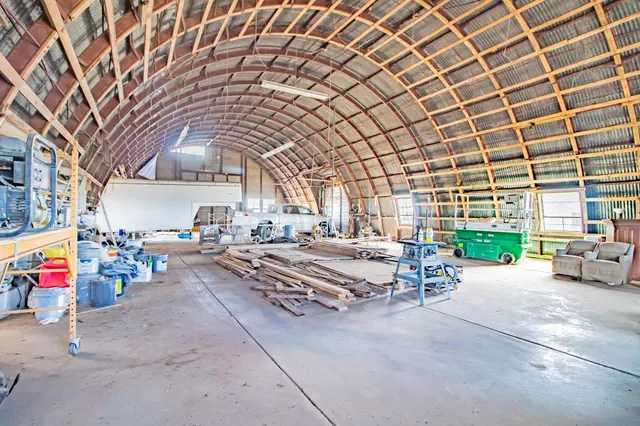 Photo 6 — 400 Industrial Drive, Slaton, TX 79364