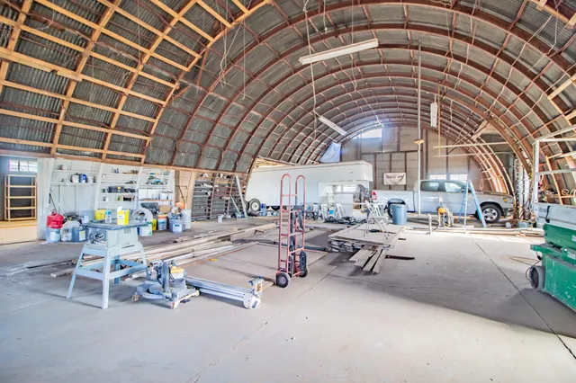 Photo 7 — 400 Industrial Drive, Slaton, TX 79364