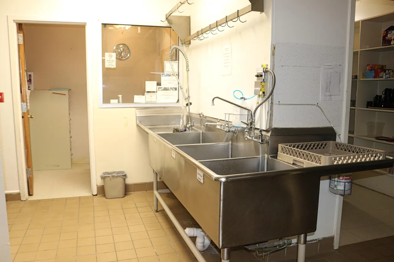 Photo 2 — 202 W 3rd Street, Hale Center, TX 79041