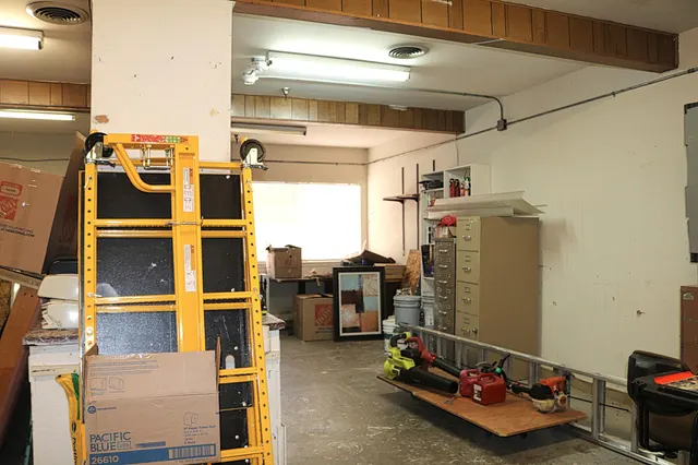 Photo 8 — 202 W 3rd Street, Hale Center, TX 79041