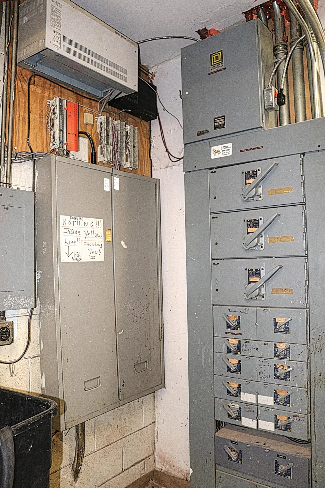 Photo 10 — 202 W 3rd Street, Hale Center, TX 79041