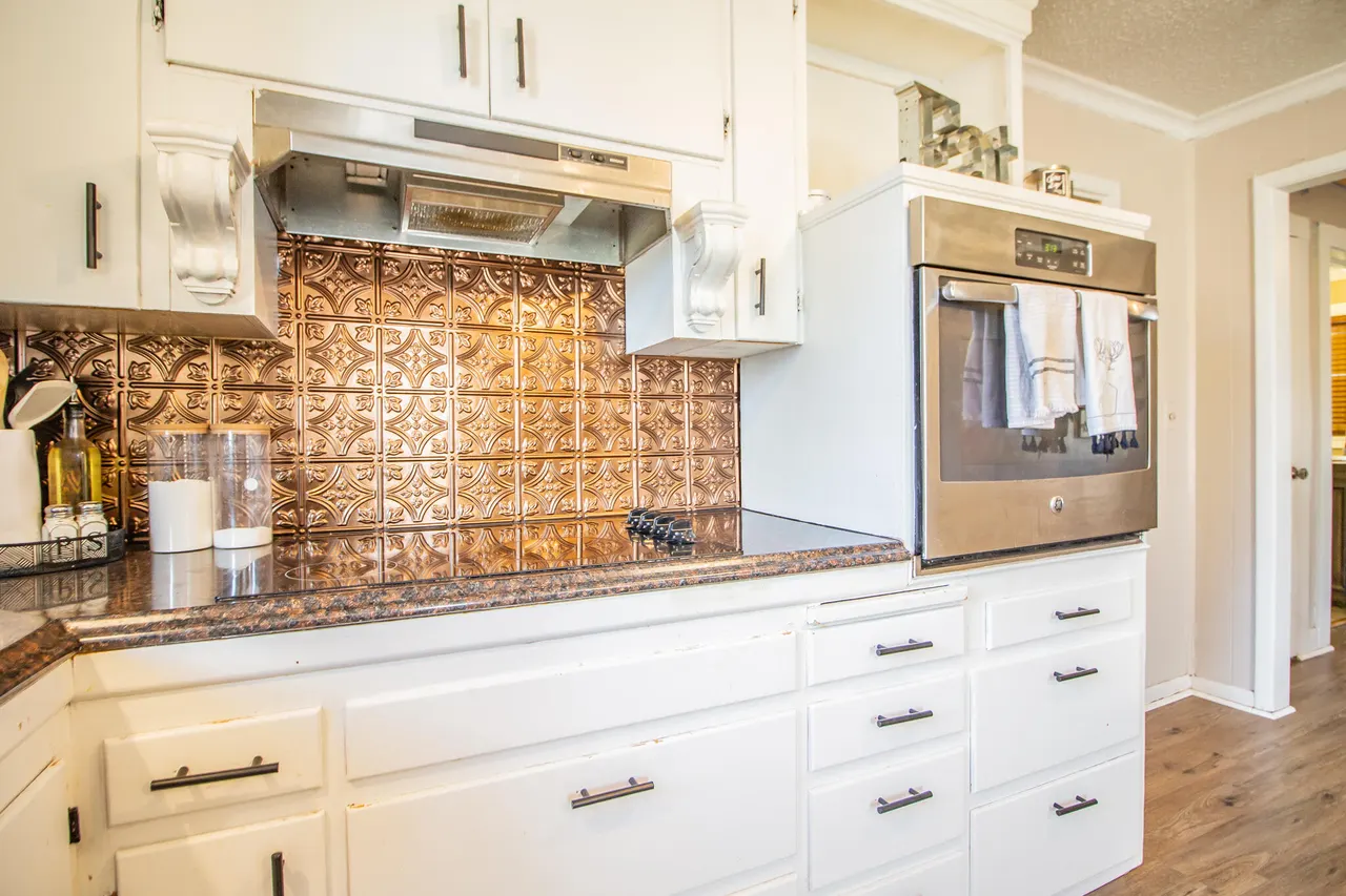 Photo 14 — 907 Ave H, Hale Center, TX 79041
