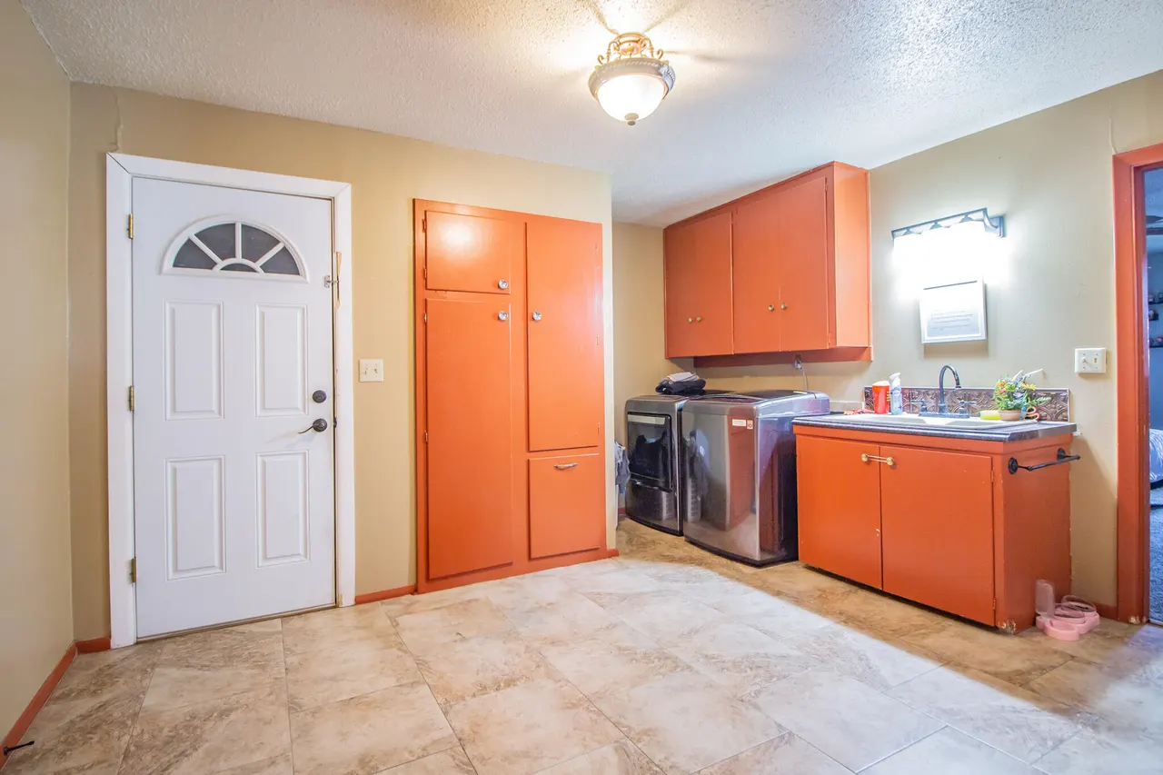 Photo 27 — 907 Ave H, Hale Center, TX 79041