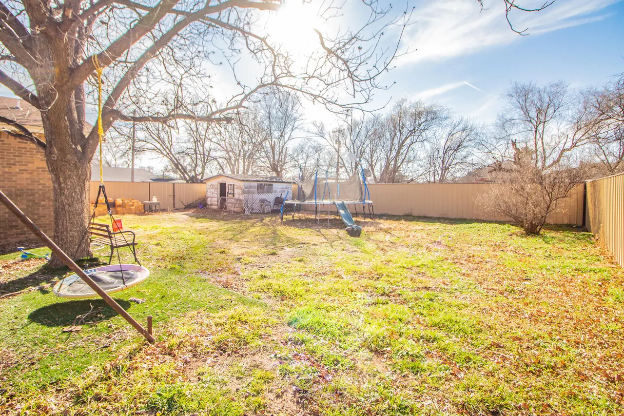 Photo 29 — 907 Ave H, Hale Center, TX 79041