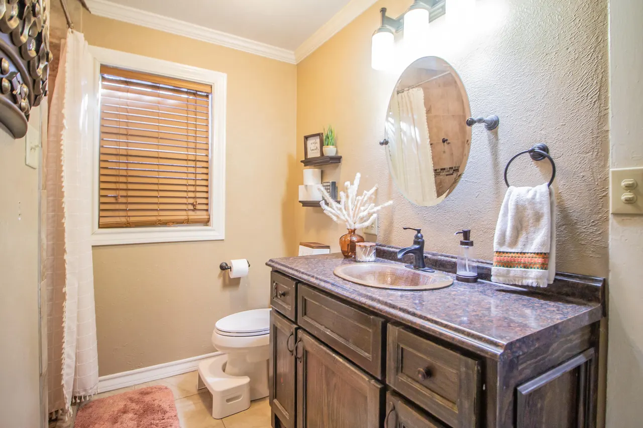 Photo 24 — 907 Ave H, Hale Center, TX 79041