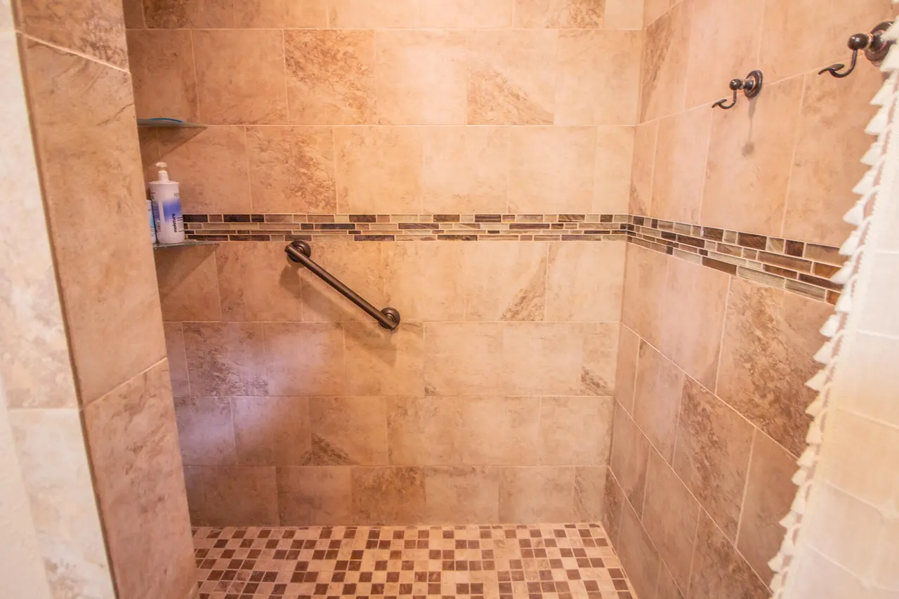 Photo 25 — 907 Ave H, Hale Center, TX 79041