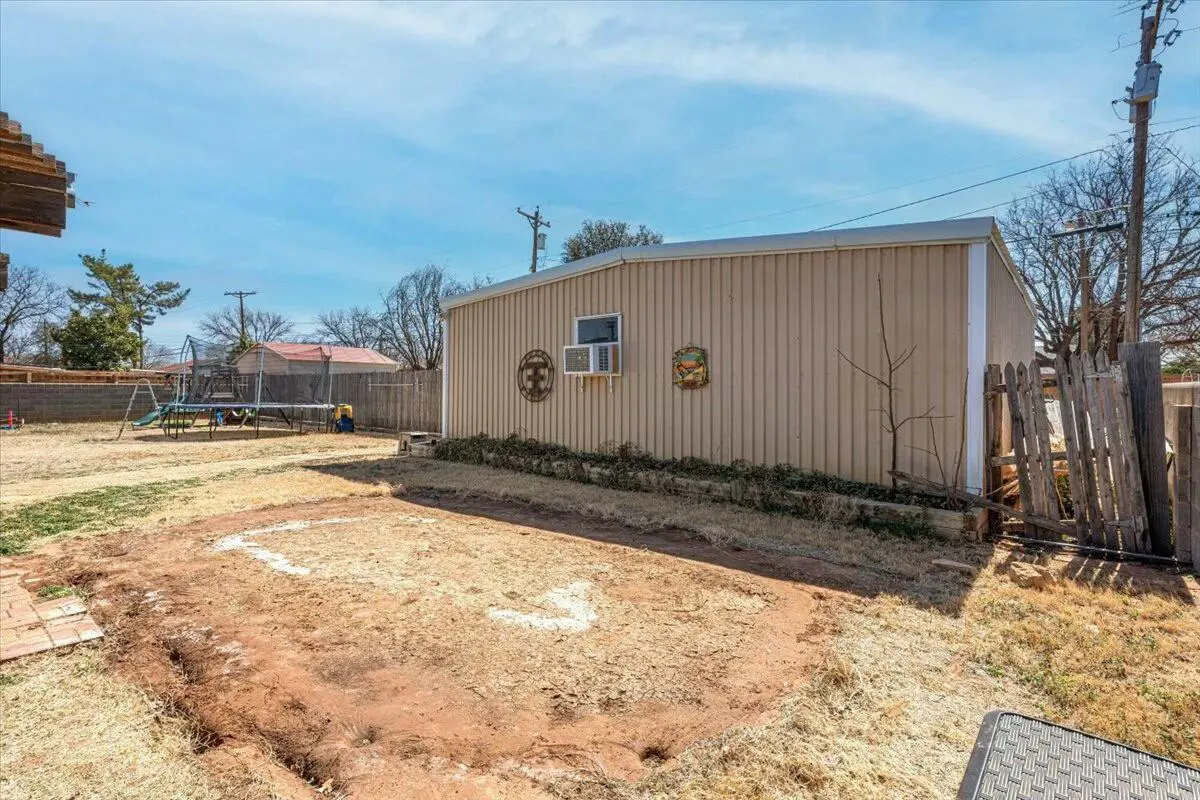 Photo 35 — 1604 E Buckley Street, Brownfield, TX 79316