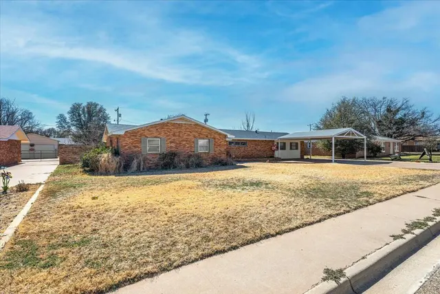 Photo 3 — 1604 E Buckley Street, Brownfield, TX 79316