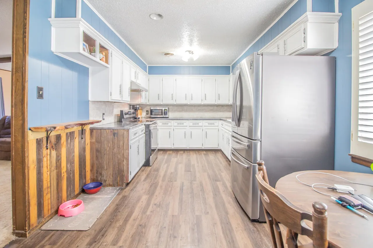 Photo 7 — 208  N Van Buren Avenue, Lorenzo, TX 79343