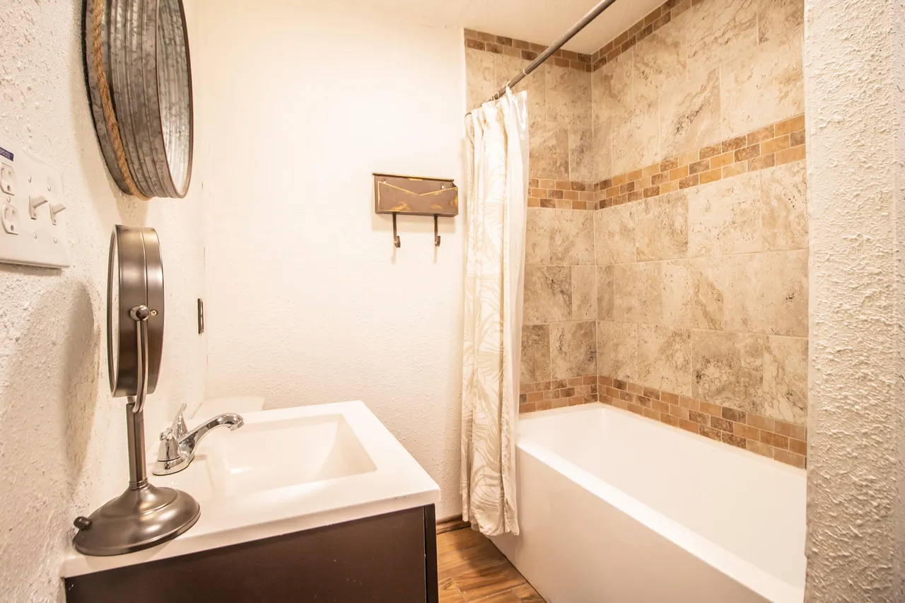 Photo 13 — 208  N Van Buren Avenue, Lorenzo, TX 79343