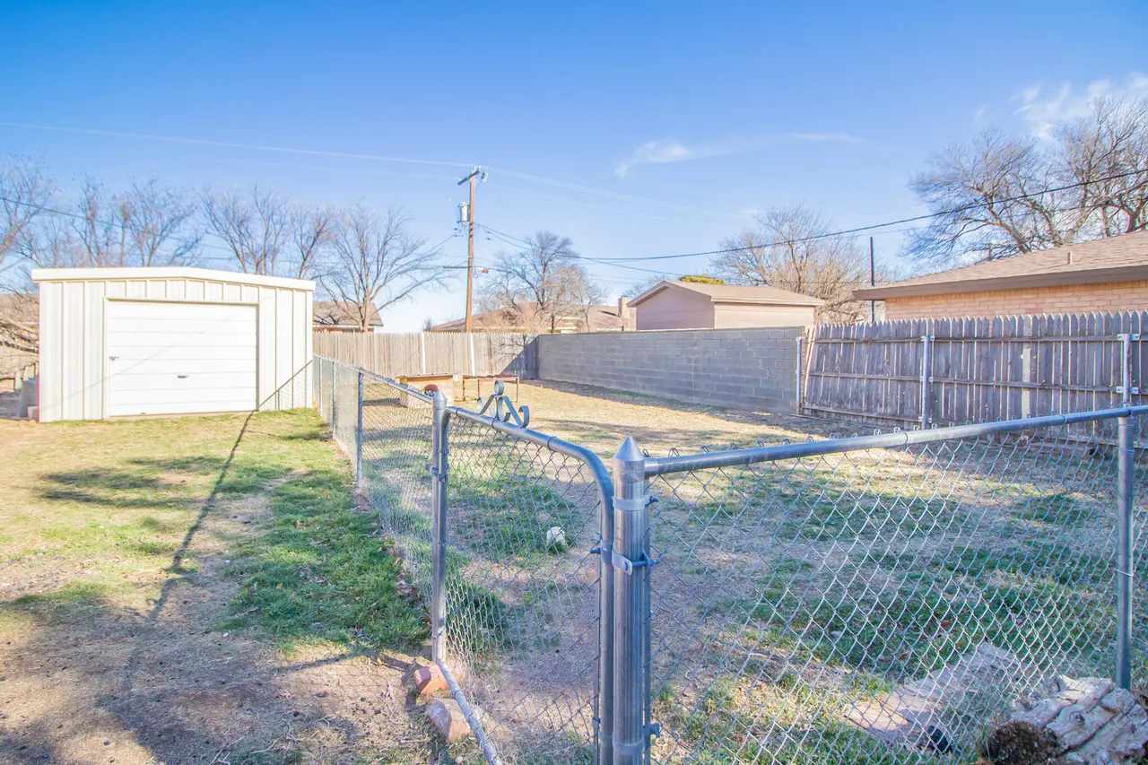 Photo 25 — 208  N Van Buren Avenue, Lorenzo, TX 79343
