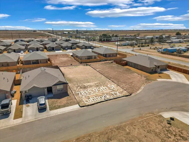 Photo 2 — 7815 95th Street, Lubbock, TX 79424