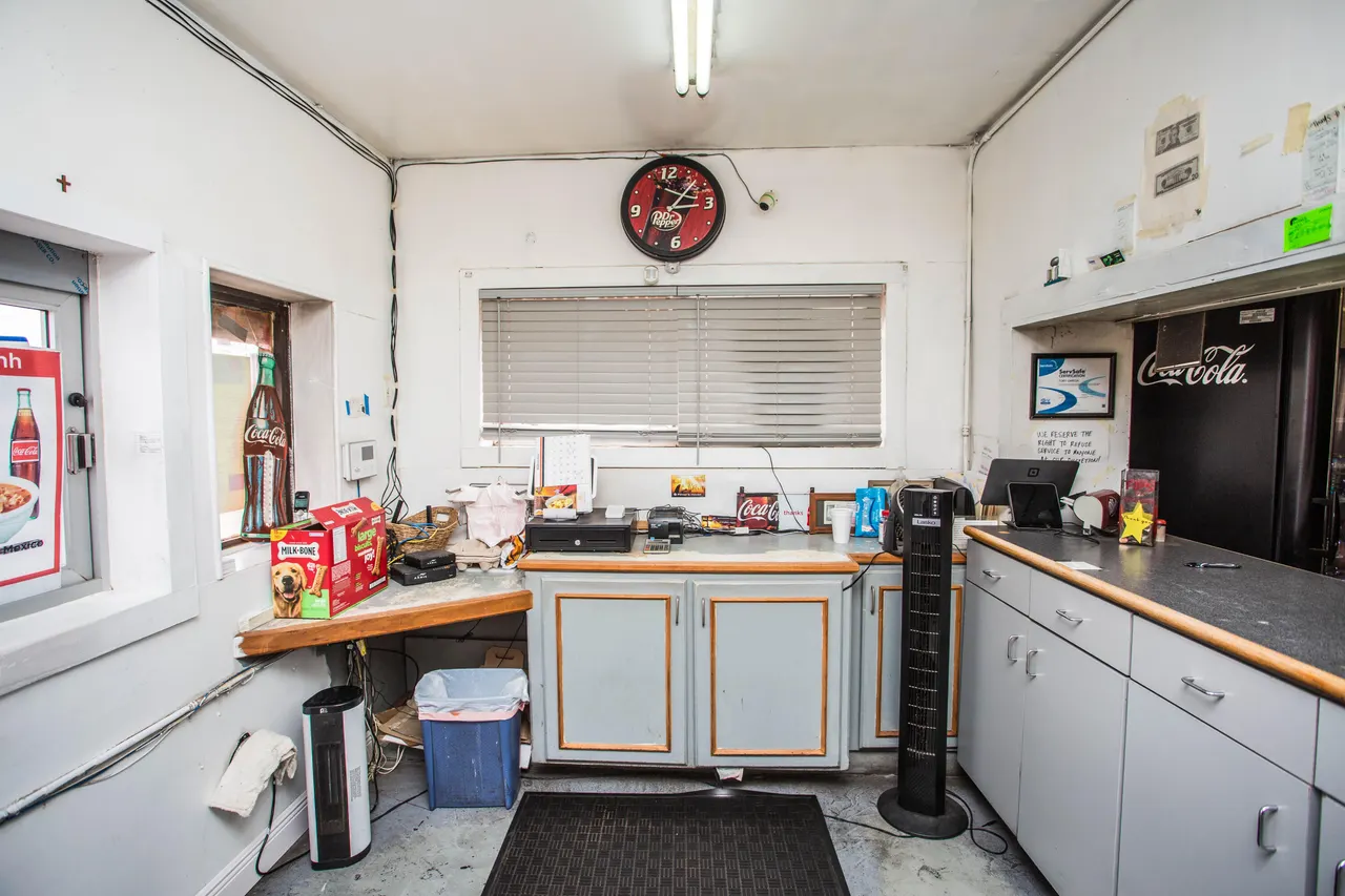 Photo 14 — 6313 19th Street, Lubbock, TX 79407