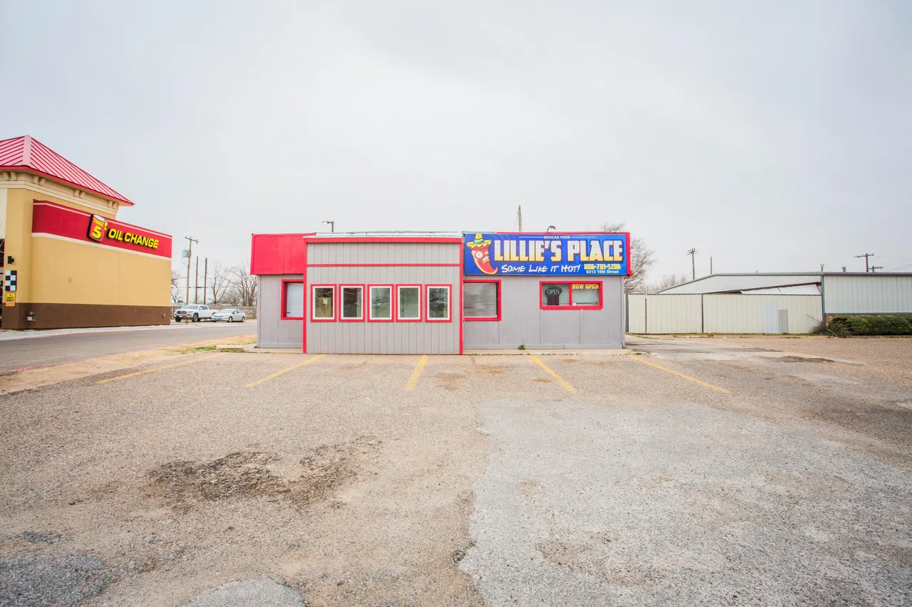 Photo 19 — 6313 19th Street, Lubbock, TX 79407