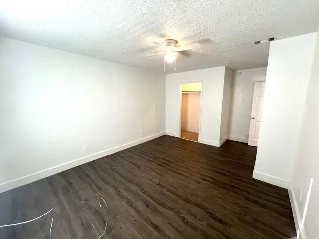 Photo 5 — 2110 30th Street, Lubbock, TX 79411