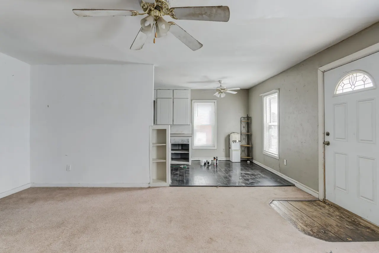 Photo 11 — 4822 35th Street, Lubbock, TX 79414