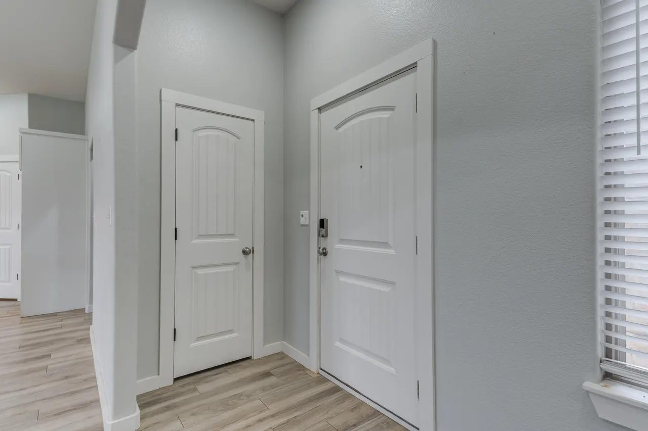 Photo 5 — 1117 16th Street, Shallowater, TX 79363