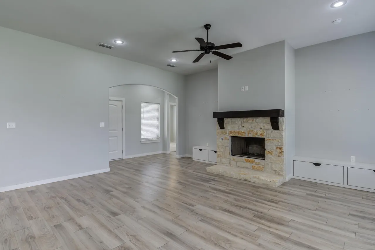 Photo 12 — 1117 16th Street, Shallowater, TX 79363
