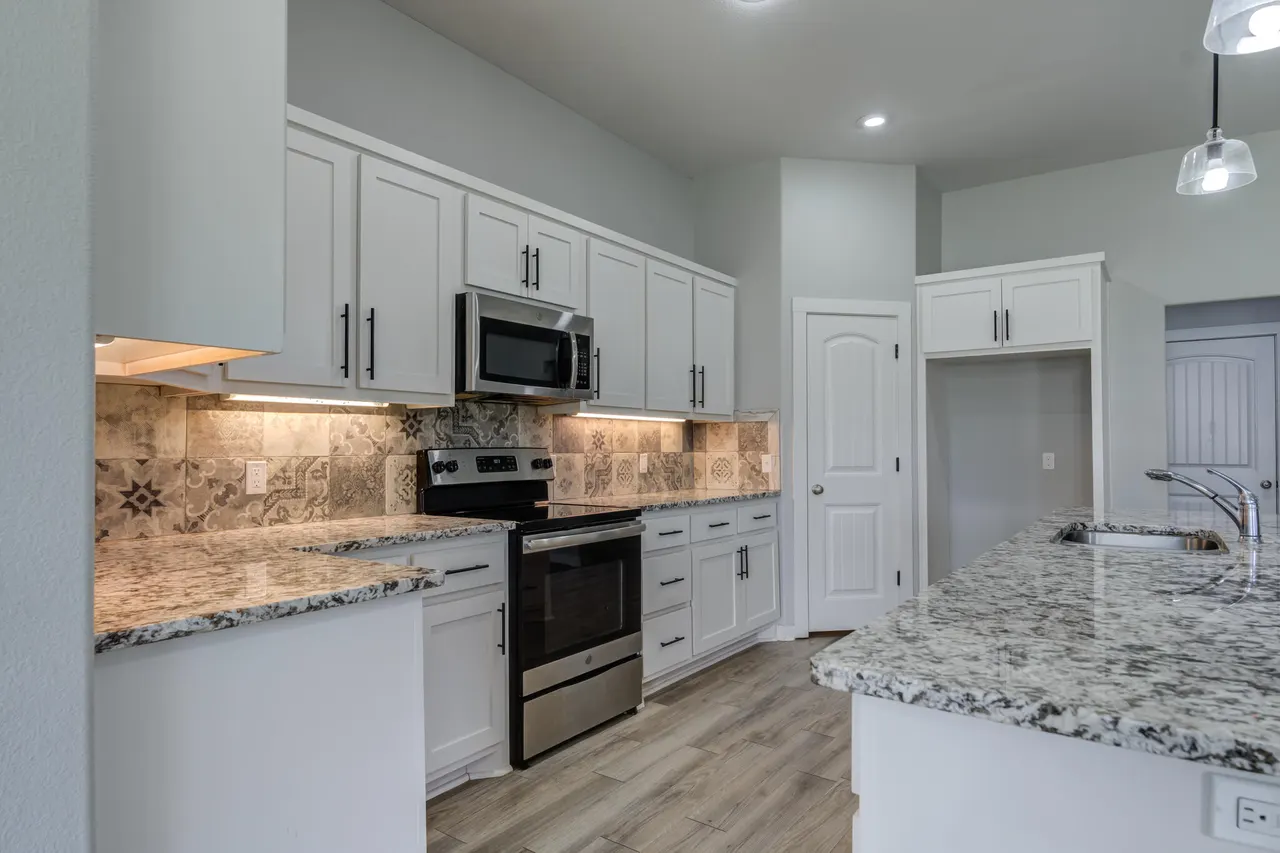 Photo 21 — 1117 16th Street, Shallowater, TX 79363