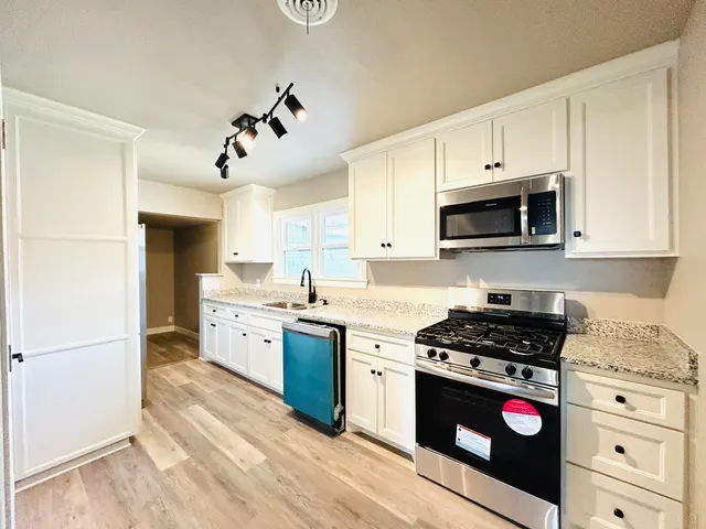 Photo 5 — 2005 47th Street, Lubbock, TX 79412