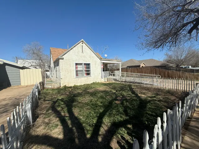 Photo 4 — 1914 15th Street, Lubbock, TX 79401