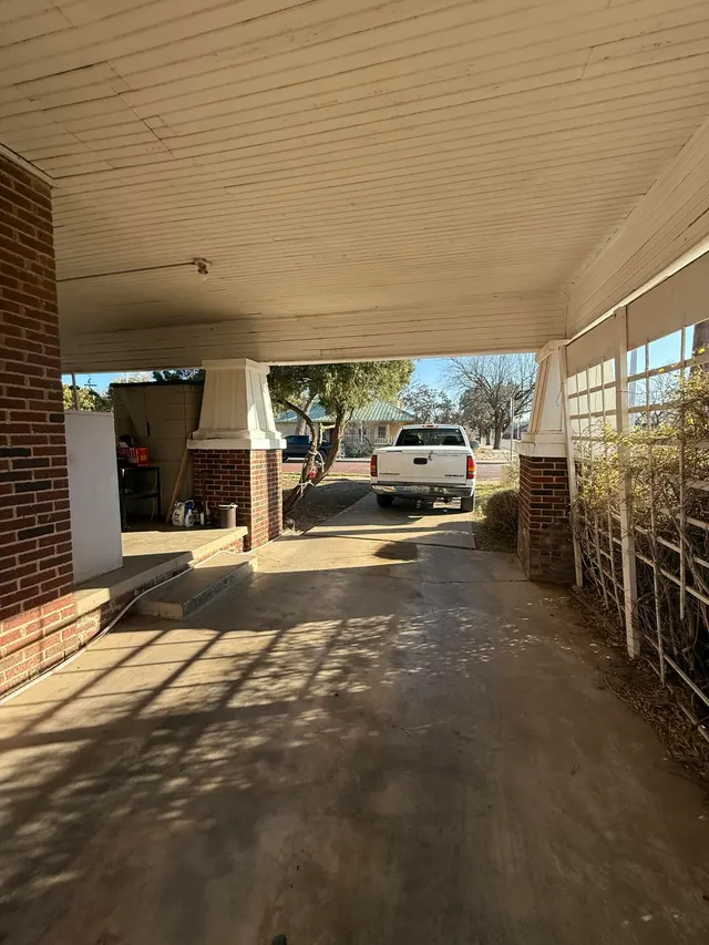 Photo 6 — 1924 14th Street, Lubbock, TX 79401