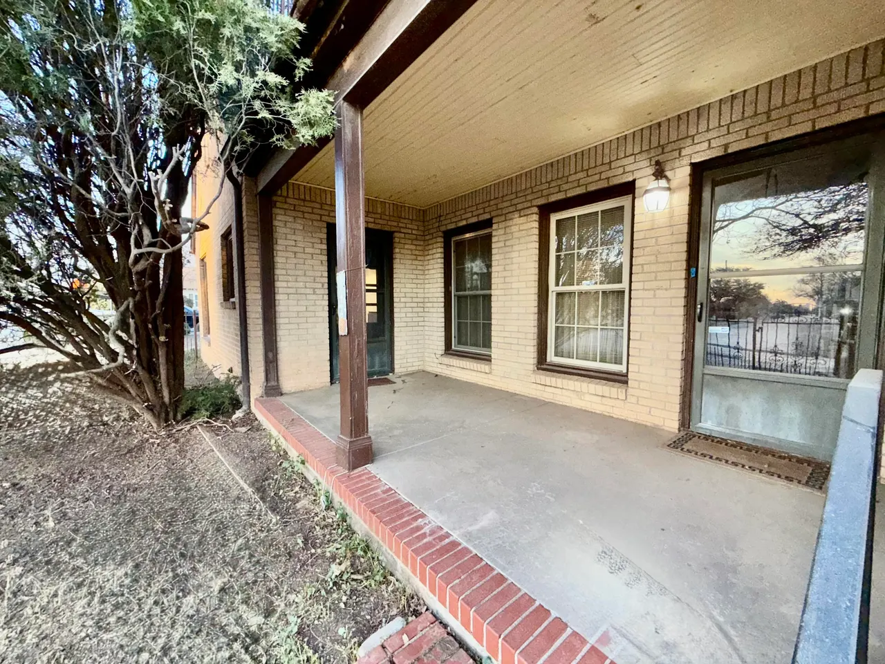 Photo 11 — 2323 20th Street, Lubbock, TX 79411