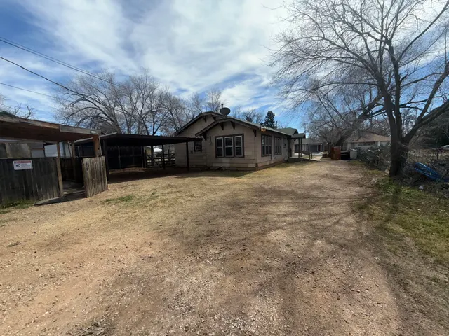 Photo 7 — 2320 21st Street, Lubbock, TX 79411