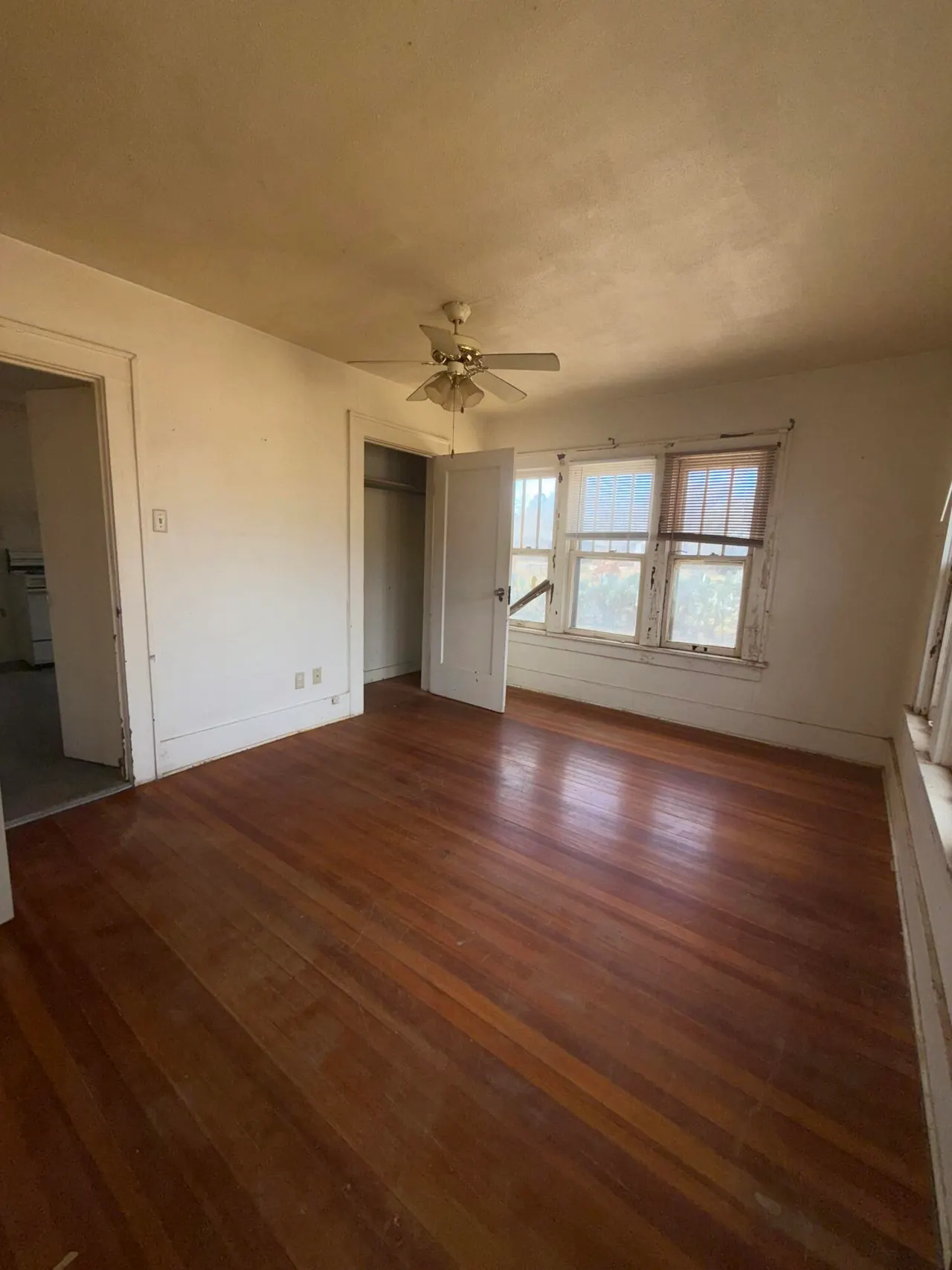 Photo 12 — 2320 21st Street, Lubbock, TX 79411