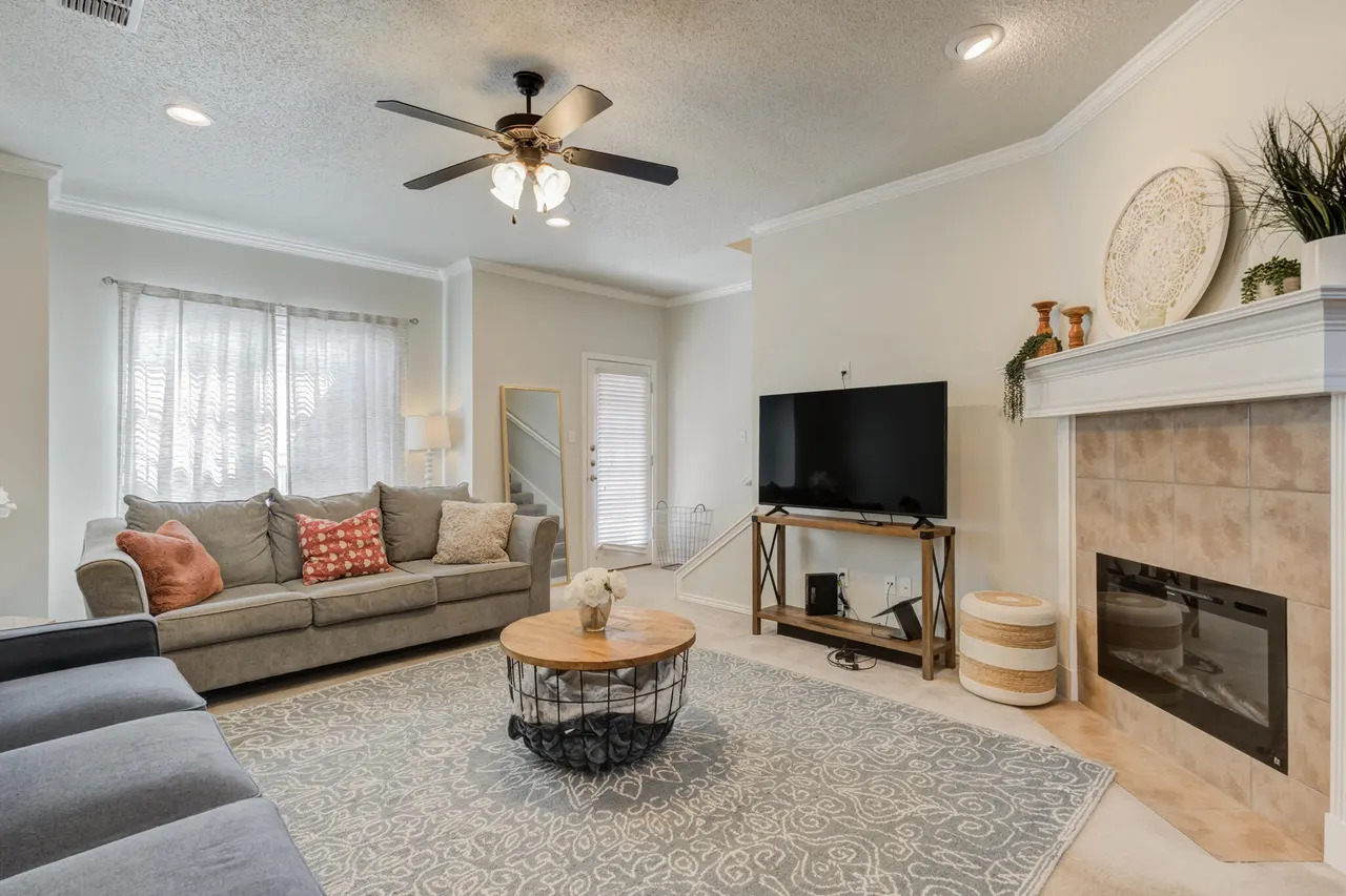 Photo 22 — 2111 Main Street 4, Lubbock, TX 79401