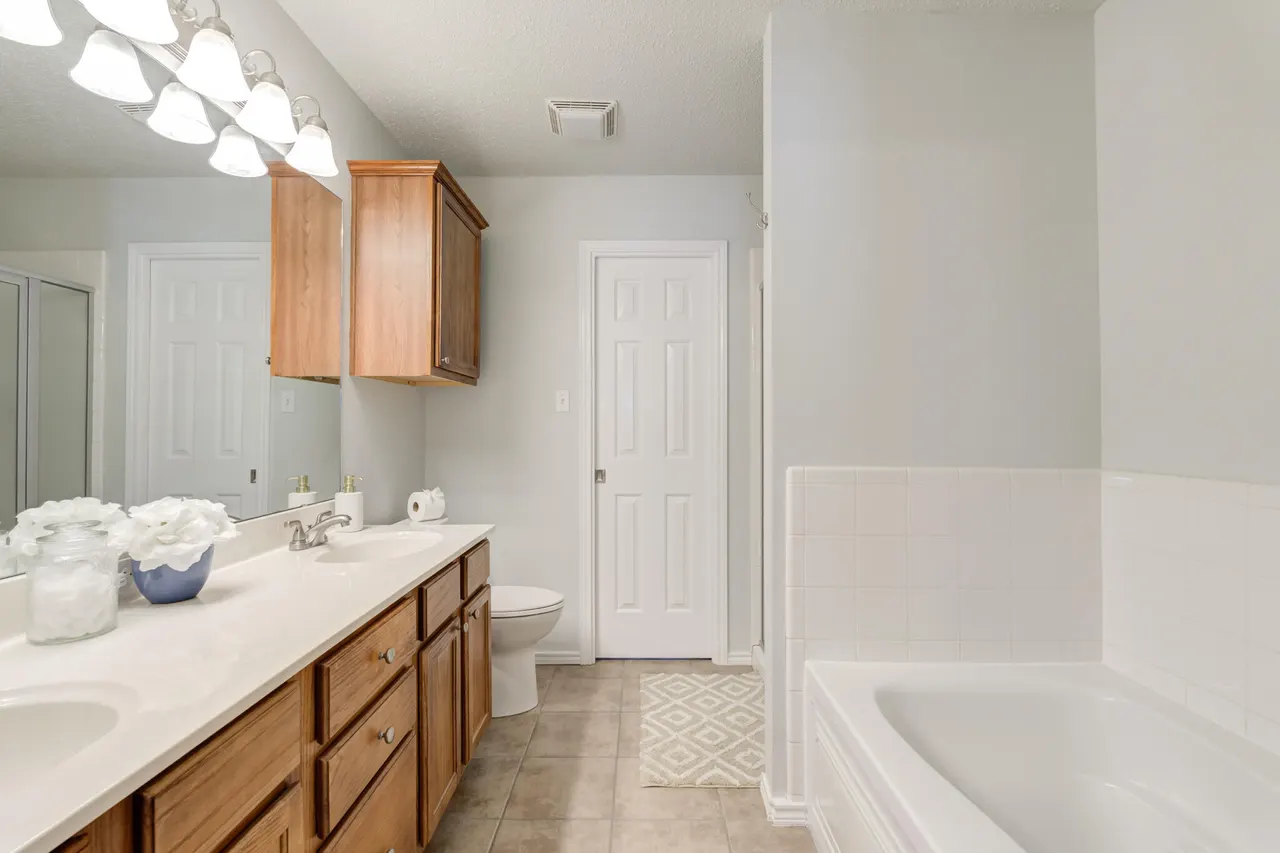 Photo 30 — 2111 Main Street 4, Lubbock, TX 79401