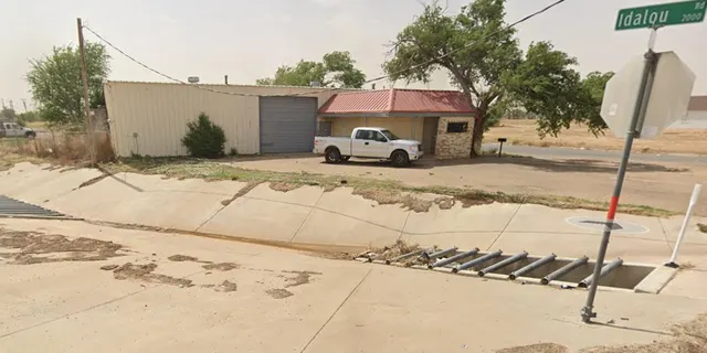 Front exterior — 2003 Idalou Road, Lubbock, TX 79403