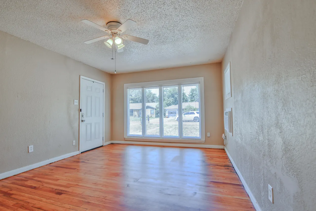 Photo 5 — 3505 29th Street, Lubbock, TX 79410