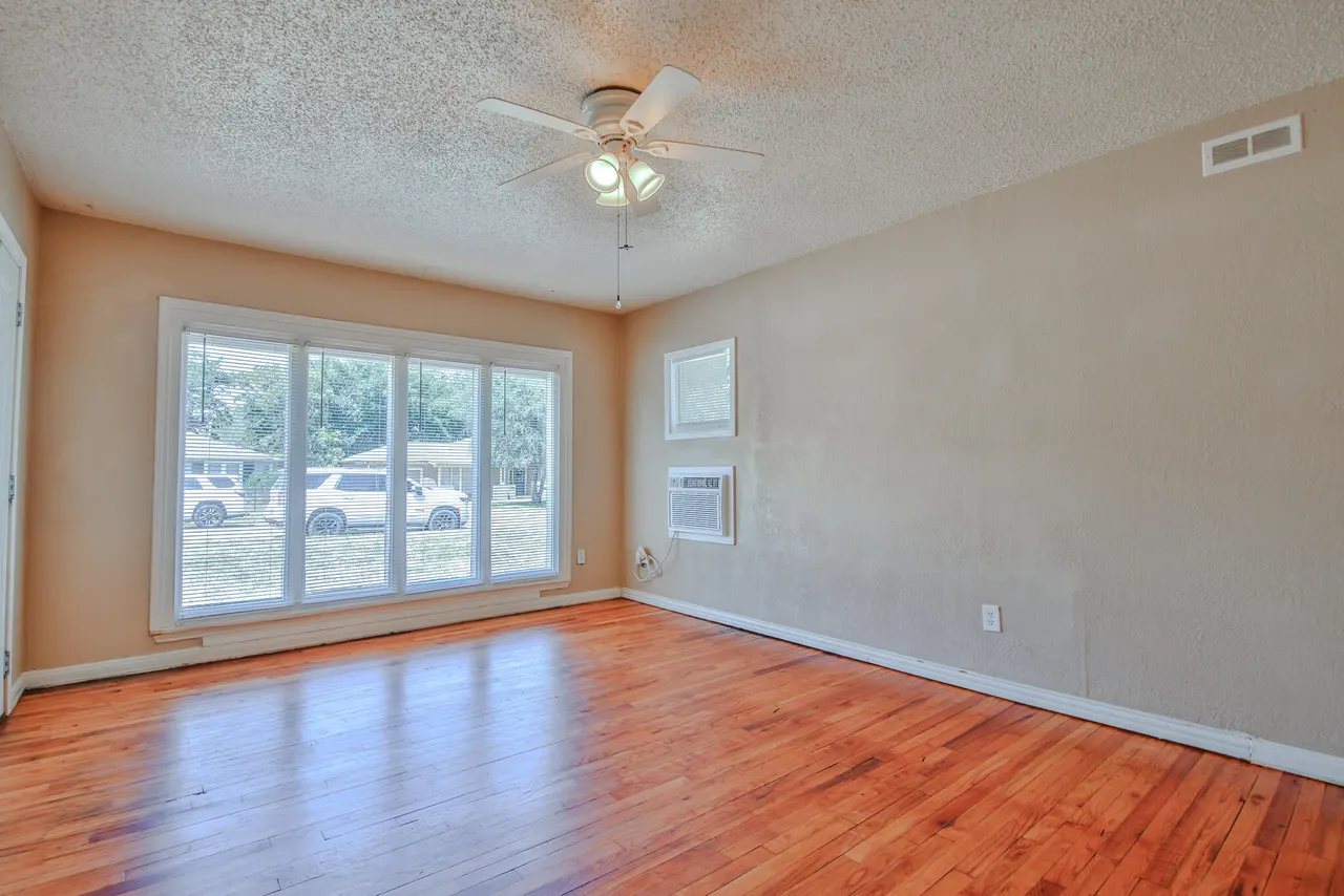 Photo 6 — 3505 29th Street, Lubbock, TX 79410