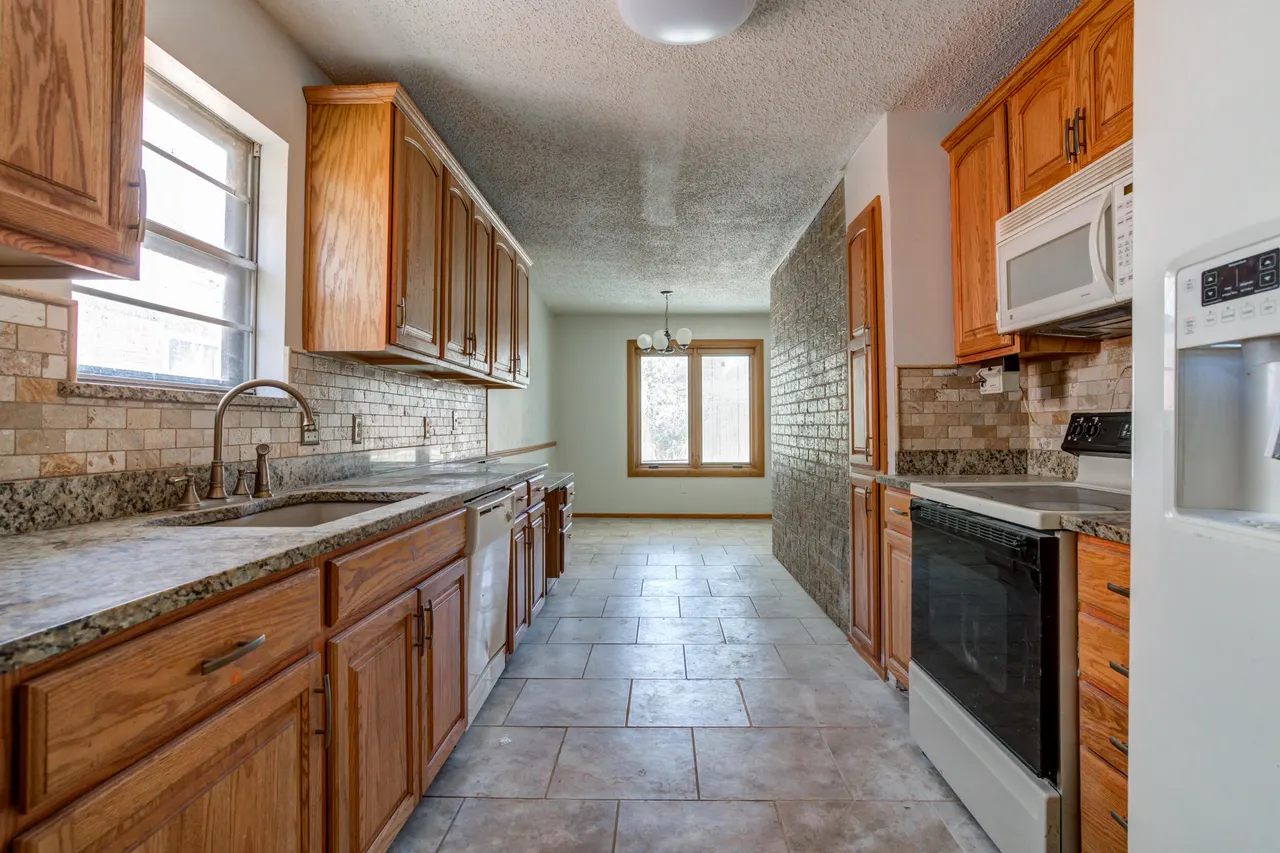 Photo 10 — 4404 58th Street, Lubbock, TX 79414