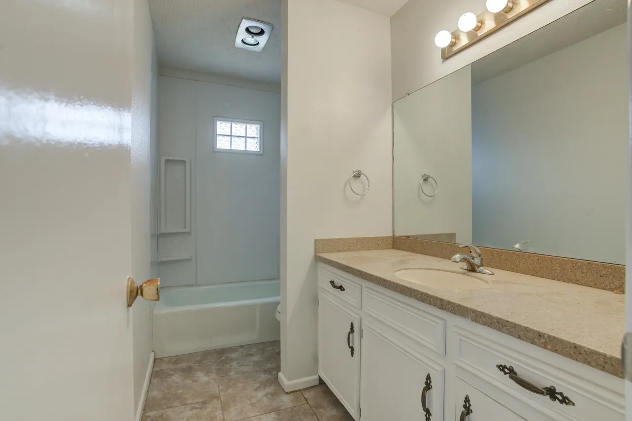 Photo 16 — 4404 58th Street, Lubbock, TX 79414