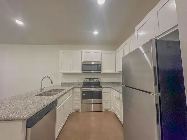 Photo 6 — 1920 27th Street, Lubbock, TX 79411